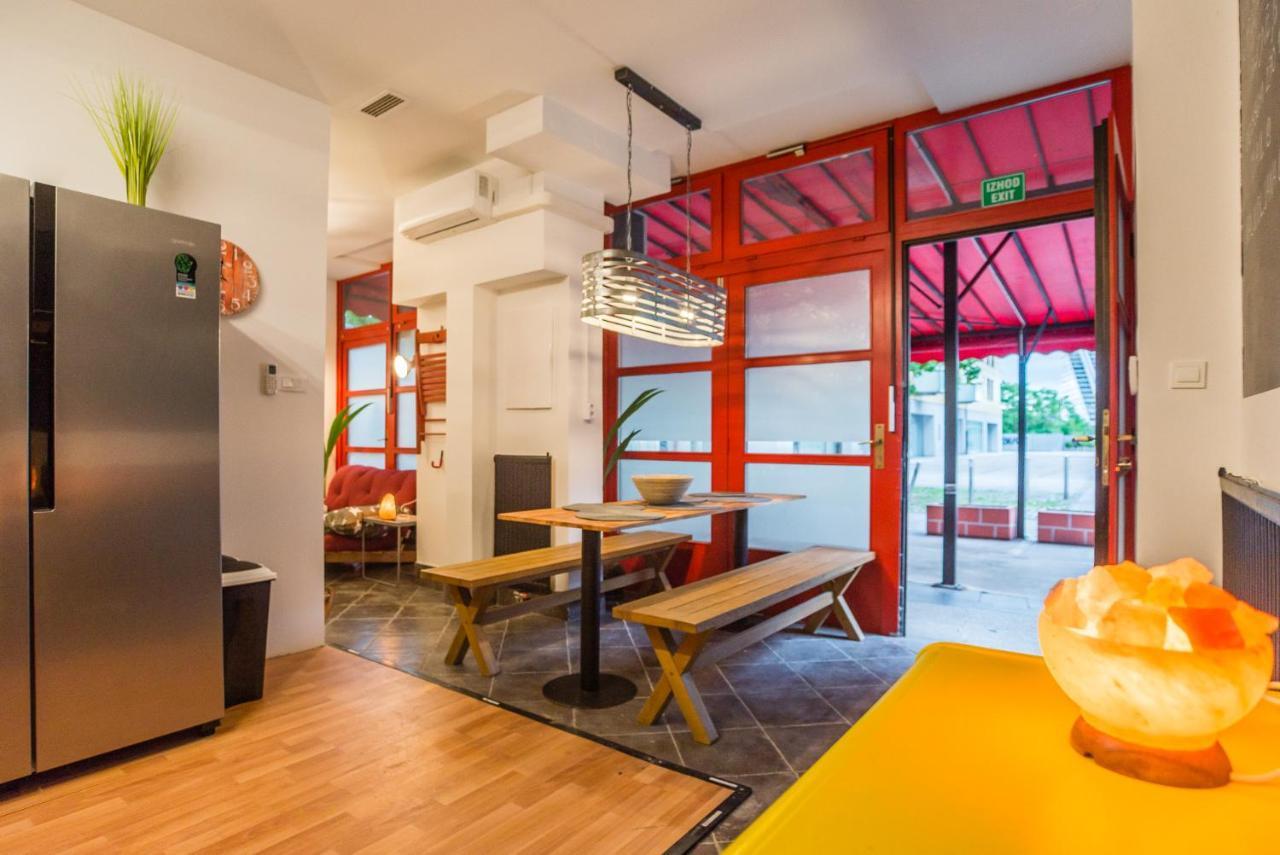 Apartma N'Poznam リュブリャナ エクステリア 写真
