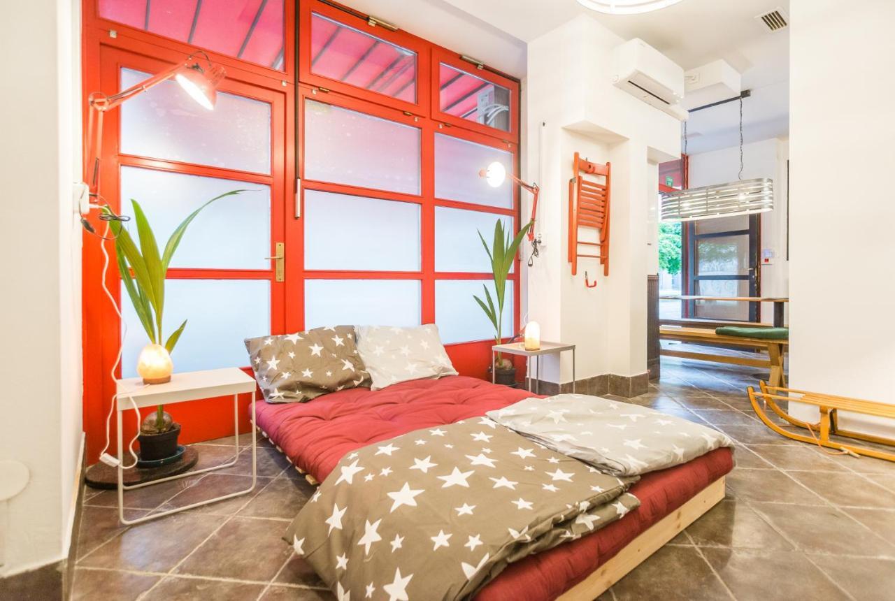 Apartma N'Poznam リュブリャナ エクステリア 写真